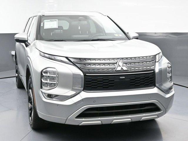 used 2022 Mitsubishi Outlander car, priced at $23,999