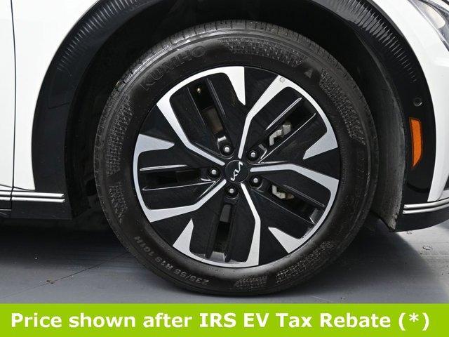 used 2022 Kia EV6 car, priced at $18,999