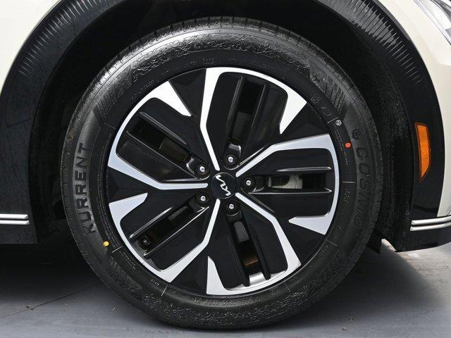 used 2022 Kia EV6 car, priced at $19,999