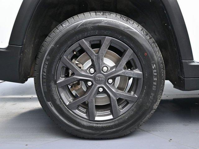 used 2023 Jeep Grand Cherokee L car, priced at $27,498