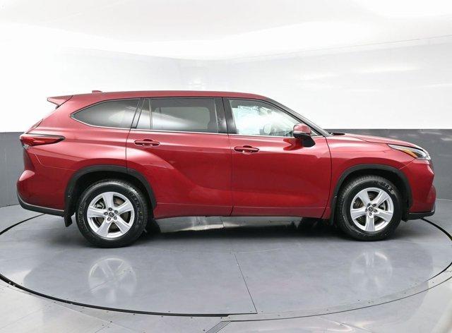used 2021 Toyota Highlander car, priced at $28,999