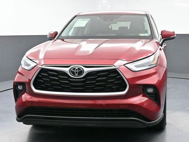 used 2021 Toyota Highlander car, priced at $28,999