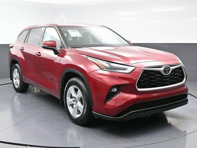 used 2021 Toyota Highlander car, priced at $28,999