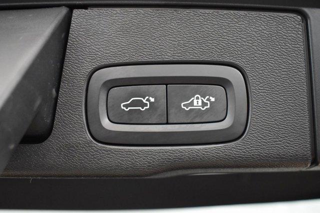 used 2022 Volvo XC60 car, priced at $29,499