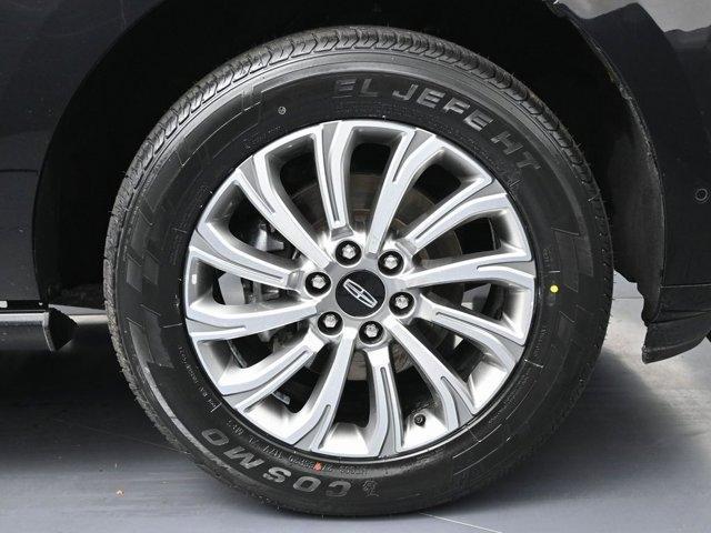 used 2023 Lincoln Navigator car, priced at $42,998