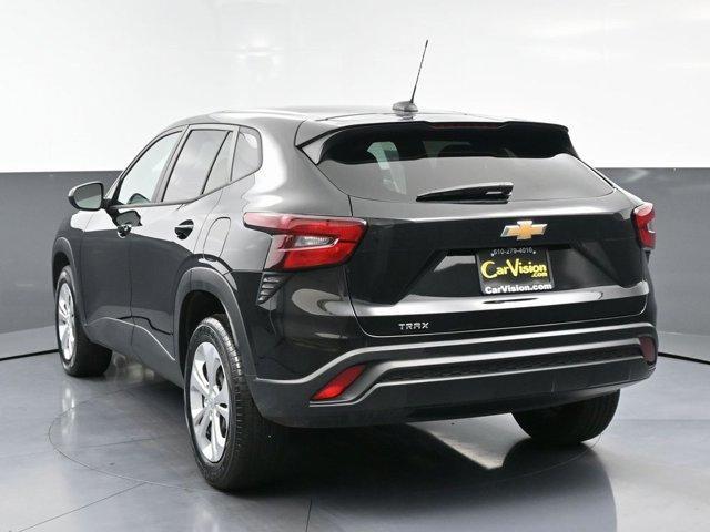 used 2024 Chevrolet Trax car, priced at $18,999