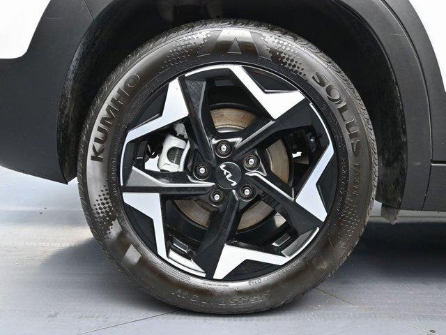 used 2024 Kia Seltos car, priced at $23,499