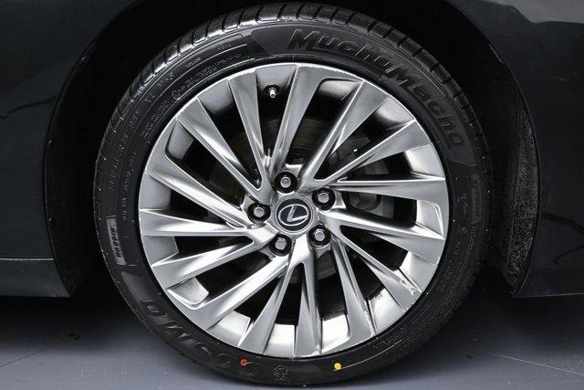 used 2021 Lexus ES 300h car, priced at $31,999