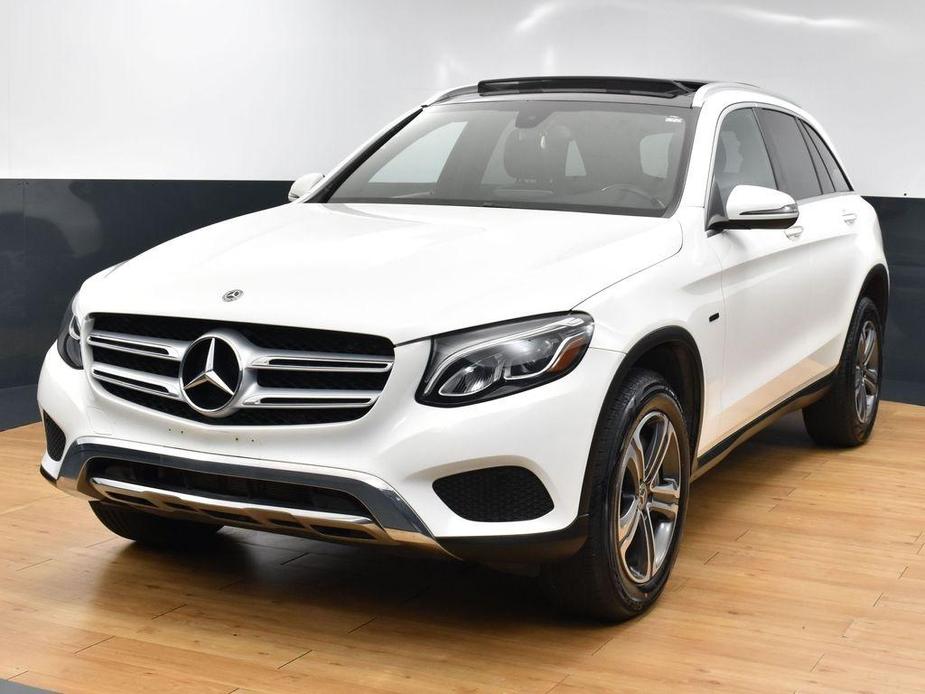 used 2019 Mercedes-Benz GLC 350e car, priced at $19,999