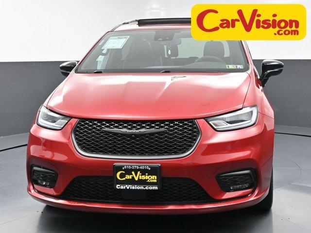 used 2025 Chrysler Pacifica car, priced at $34,999