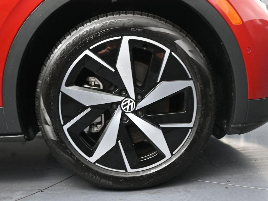 used 2023 Volkswagen ID.4 car, priced at $18,999