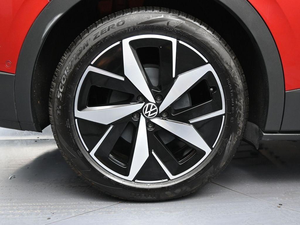 used 2023 Volkswagen ID.4 car, priced at $18,999