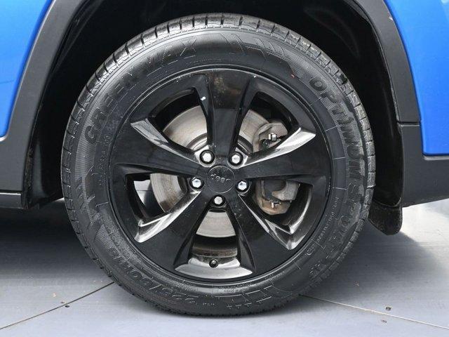 used 2020 Jeep Cherokee car, priced at $14,999