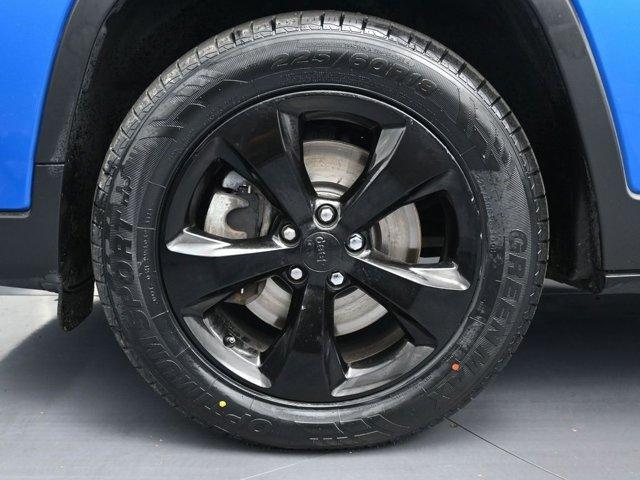 used 2020 Jeep Cherokee car, priced at $14,999