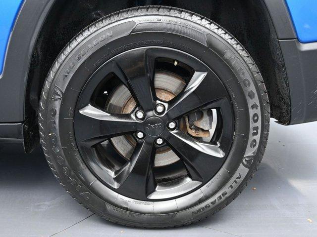 used 2020 Jeep Cherokee car, priced at $14,999