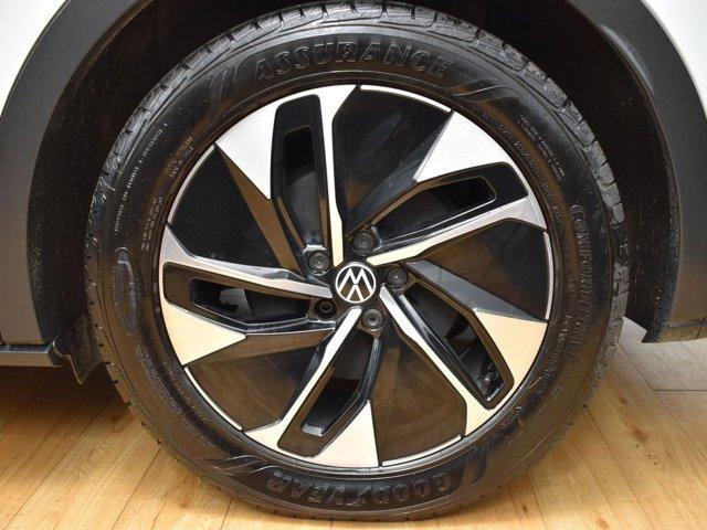 used 2021 Volkswagen ID.4 car, priced at $13,999