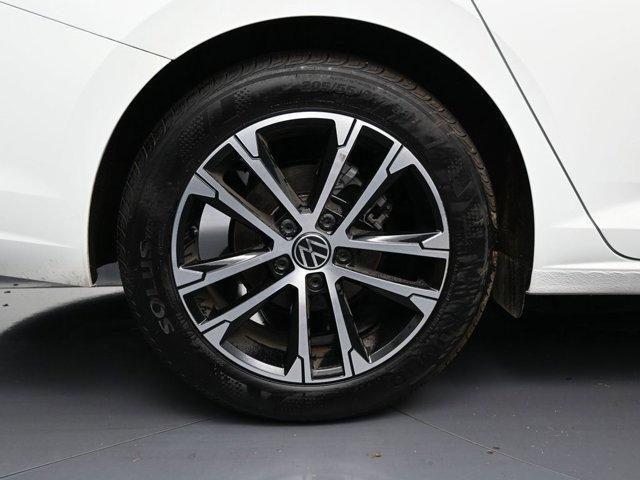 used 2024 Volkswagen Jetta car, priced at $19,999