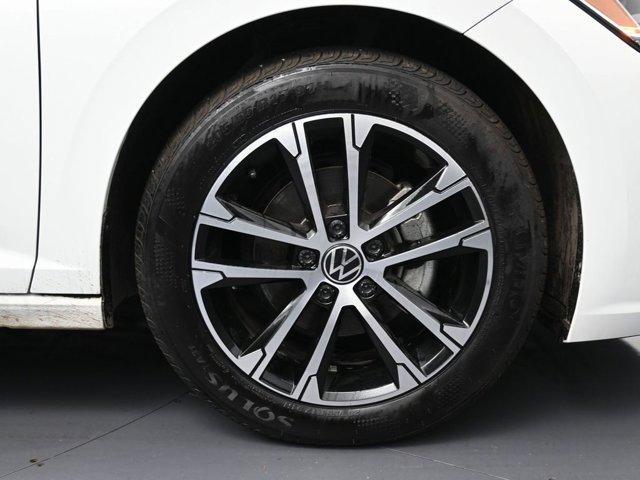 used 2024 Volkswagen Jetta car, priced at $19,999