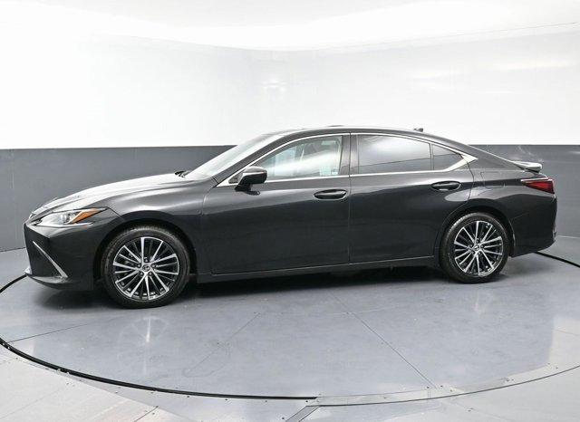 used 2024 Lexus ES 300h car, priced at $35,999