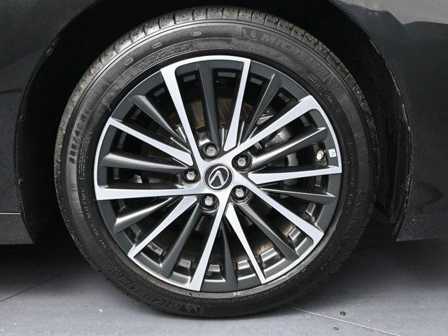 used 2024 Lexus ES 300h car, priced at $35,999