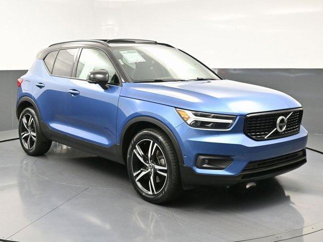 used 2019 Volvo XC40 car, priced at $19,499