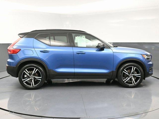 used 2019 Volvo XC40 car, priced at $19,499