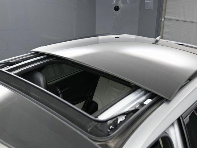 used 2022 Kia EV6 car, priced at $21,999