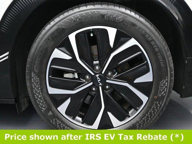 used 2022 Kia EV6 car, priced at $19,999