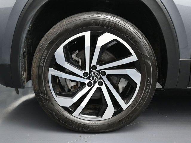used 2022 Volkswagen Atlas car, priced at $28,999