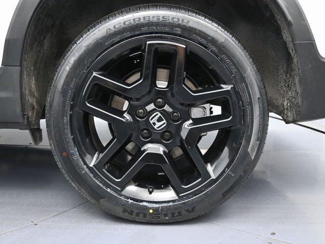 used 2024 Honda Passport car, priced at $35,999