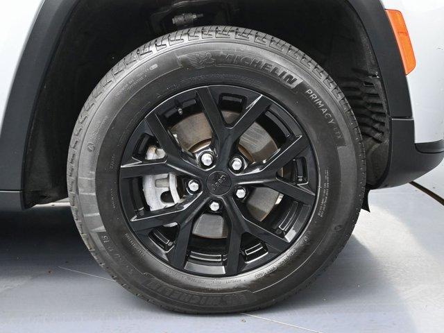 used 2024 Jeep Grand Cherokee L car, priced at $28,499