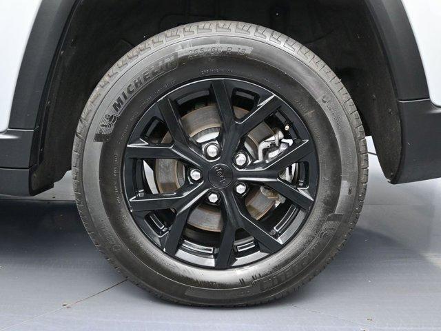 used 2024 Jeep Grand Cherokee L car, priced at $28,499