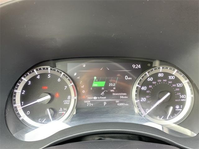 used 2022 Toyota Highlander car, priced at $43,799