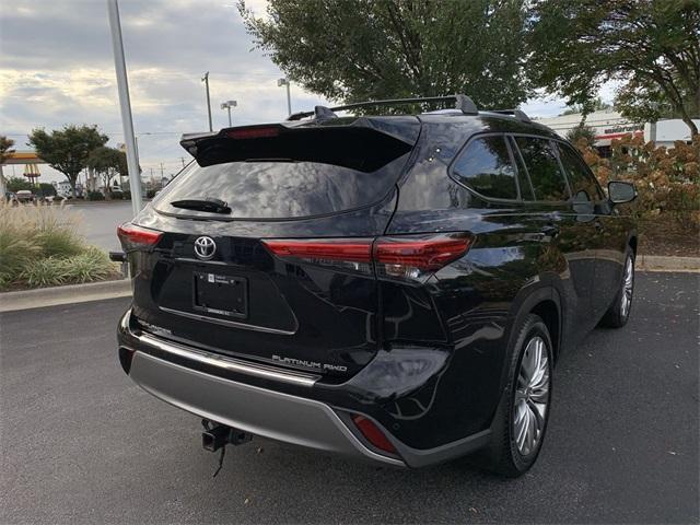 used 2022 Toyota Highlander car, priced at $43,799