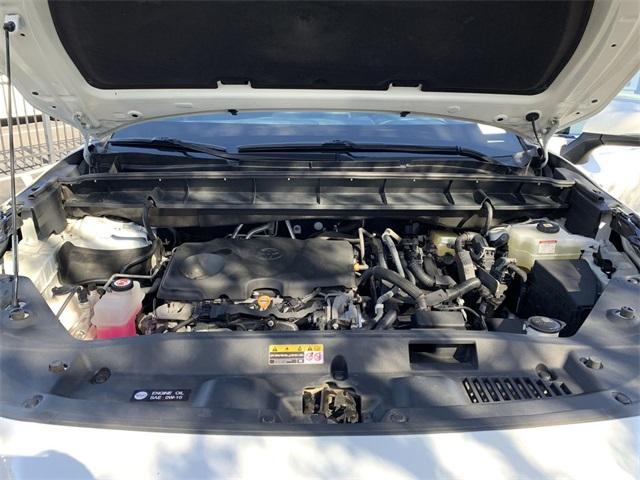 used 2020 Toyota Highlander Hybrid car, priced at $26,499