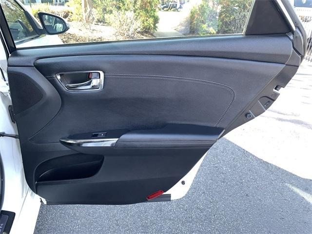 used 2014 Toyota Avalon Hybrid car, priced at $15,916