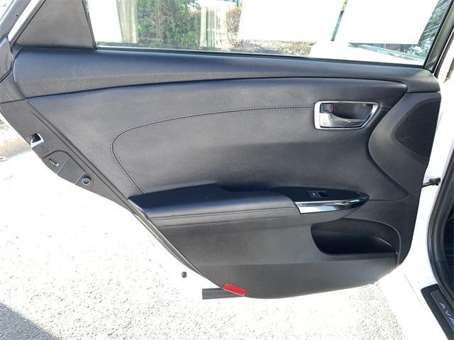 used 2014 Toyota Avalon Hybrid car, priced at $15,916