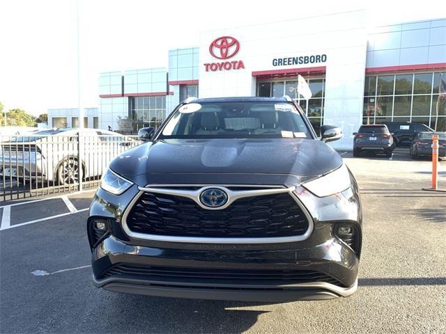 used 2023 Toyota Highlander Hybrid car, priced at $40,999