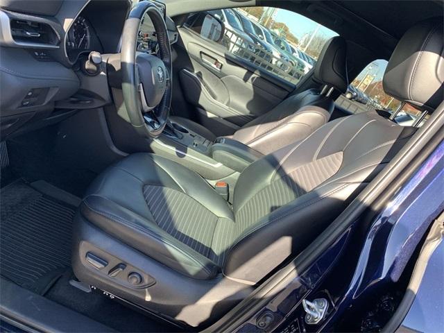 used 2022 Toyota Highlander car, priced at $34,561
