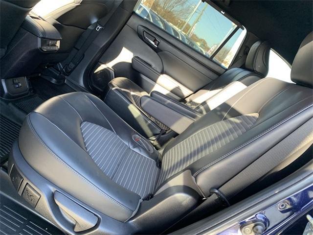 used 2022 Toyota Highlander car, priced at $34,561