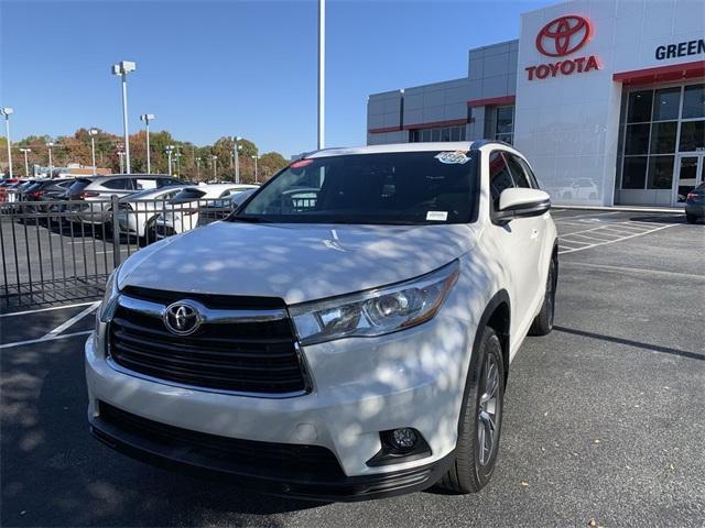 used 2016 Toyota Highlander car, priced at $19,399
