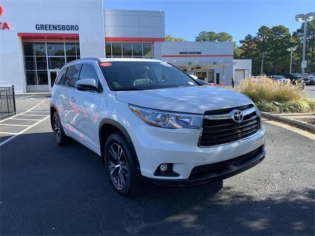 used 2016 Toyota Highlander car, priced at $19,399