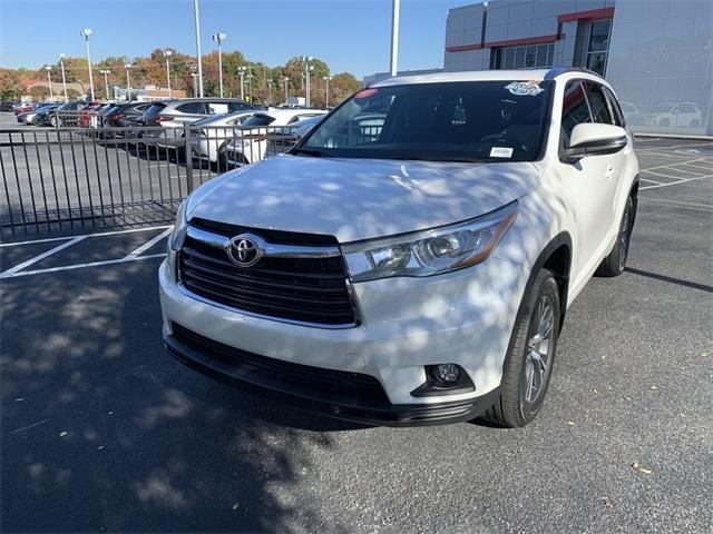 used 2016 Toyota Highlander car, priced at $19,399