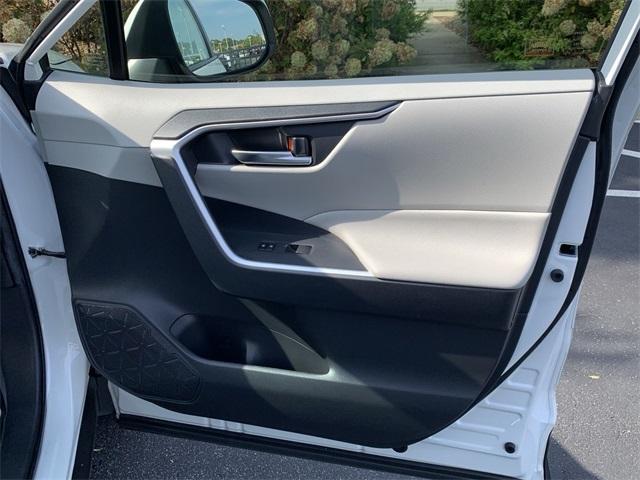 used 2021 Toyota RAV4 Hybrid car, priced at $26,899