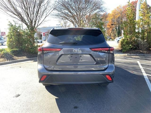 used 2023 Toyota Highlander car, priced at $37,906