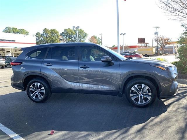 used 2023 Toyota Highlander car, priced at $37,906