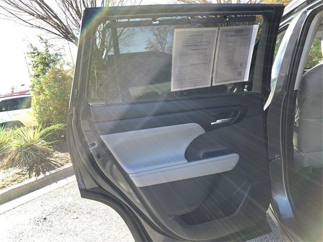 used 2023 Toyota Highlander car, priced at $37,906