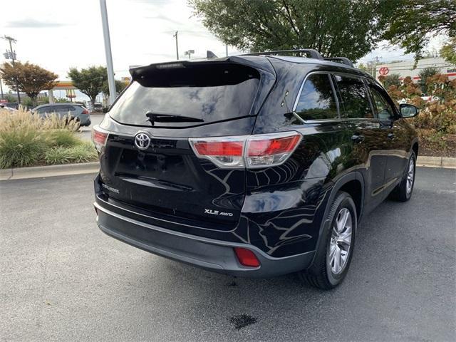used 2015 Toyota Highlander car, priced at $19,699