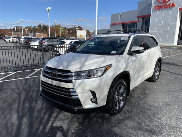 used 2019 Toyota Highlander car, priced at $26,999