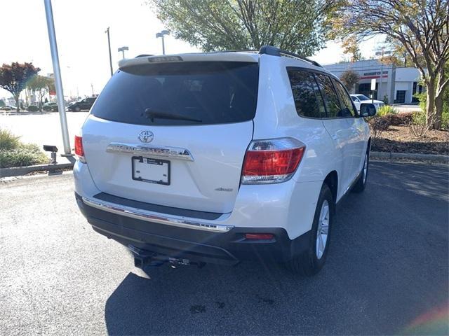 used 2013 Toyota Highlander car, priced at $8,999